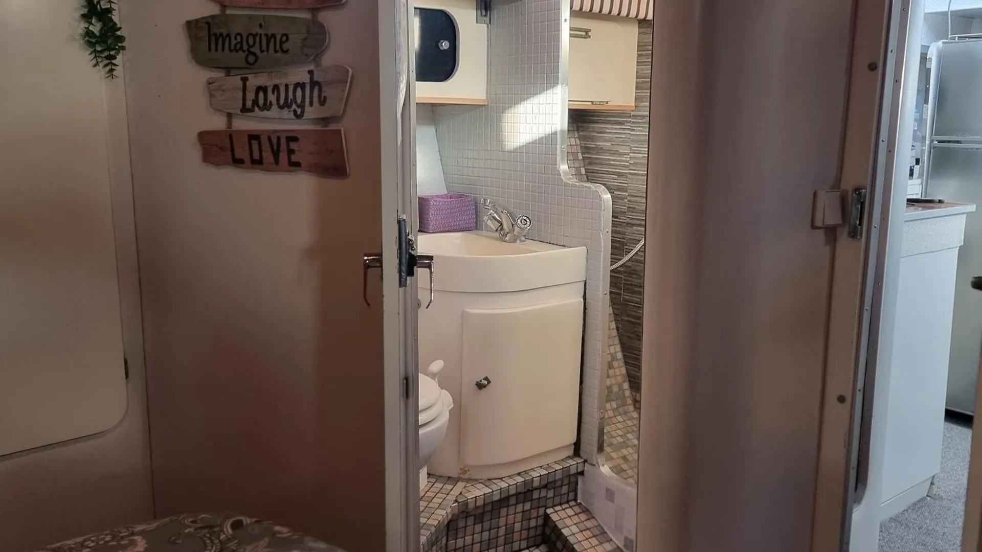 Beautiful And Comfy Boat In Barcelona With Boat Tour Option Hotel Spain